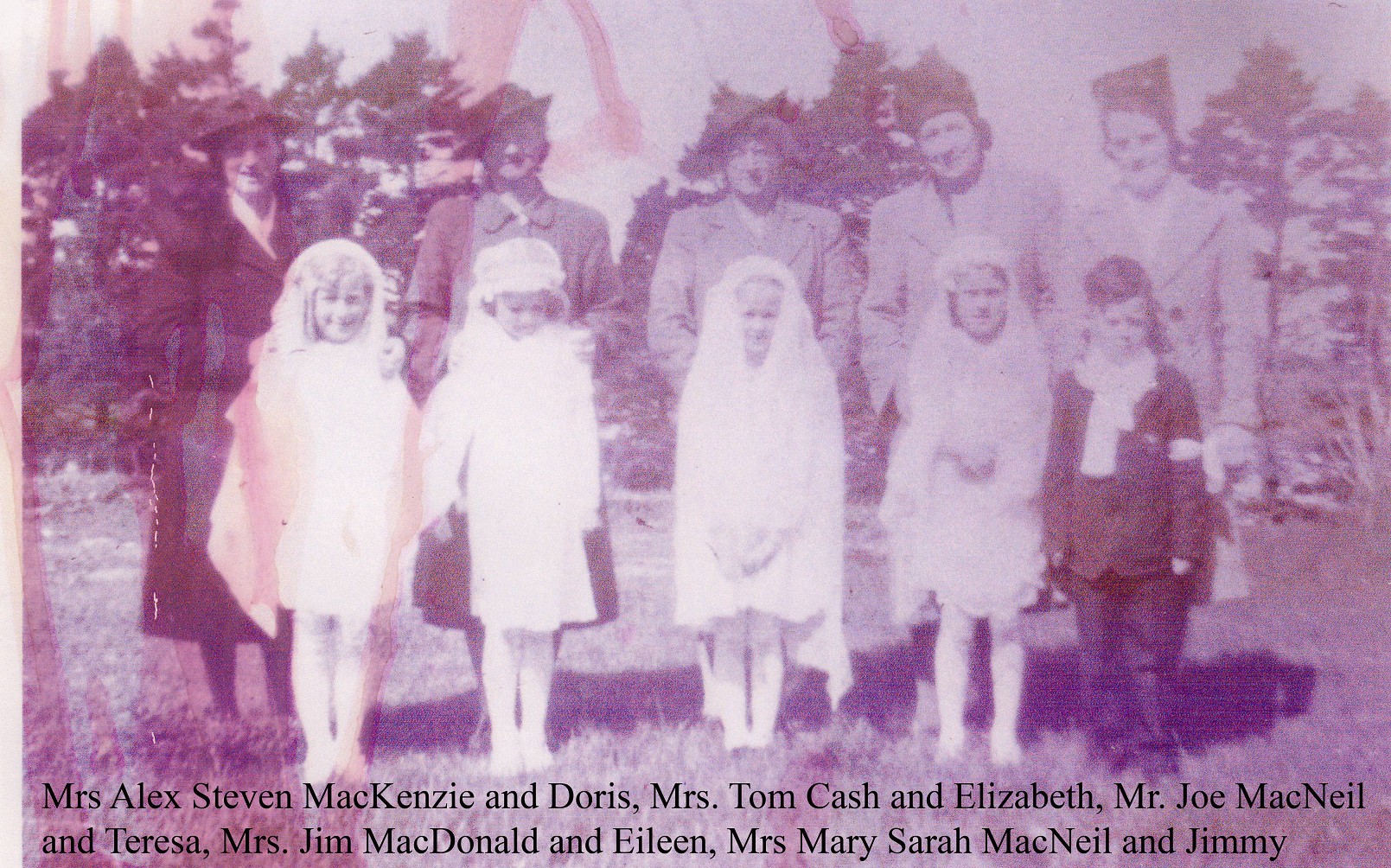 Mrs Alex Steven MacKenzie and Doris, Mrs Tom Cash and Elizabeth, Mrs Elizabeth MacNeil and Teresa, Mrs Margaret MacDonald and Eileen and Mrs Sarah MacNeil and Jimmy